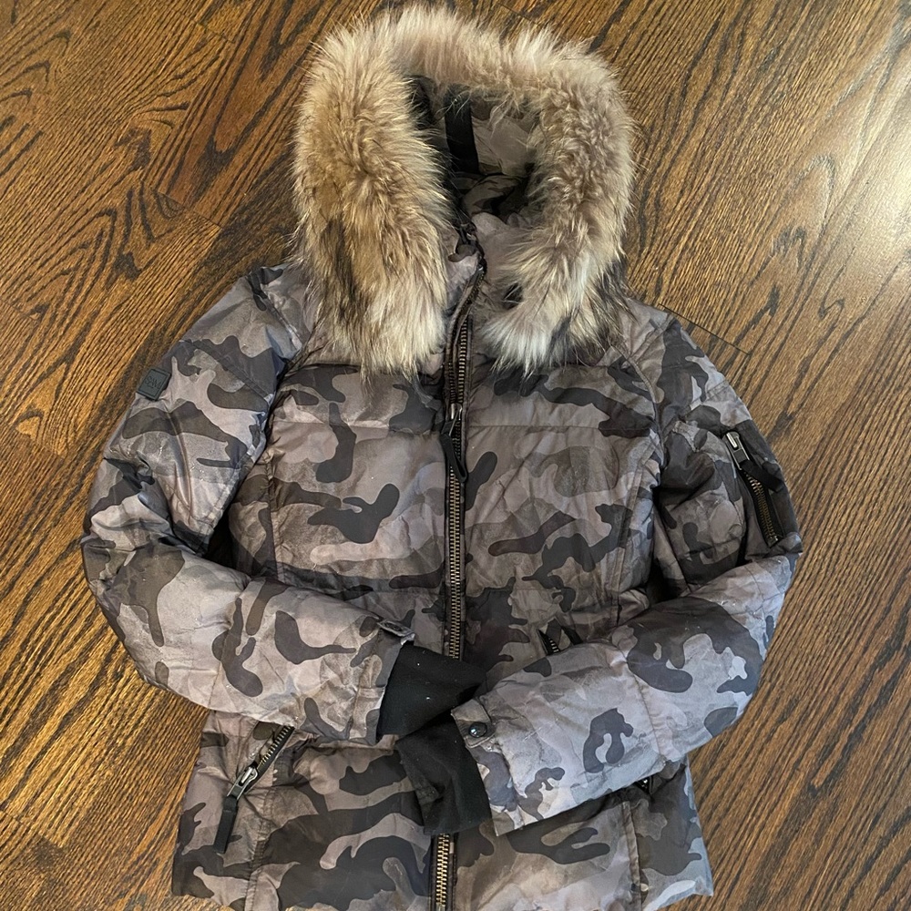 SAM camo down coat fur collar